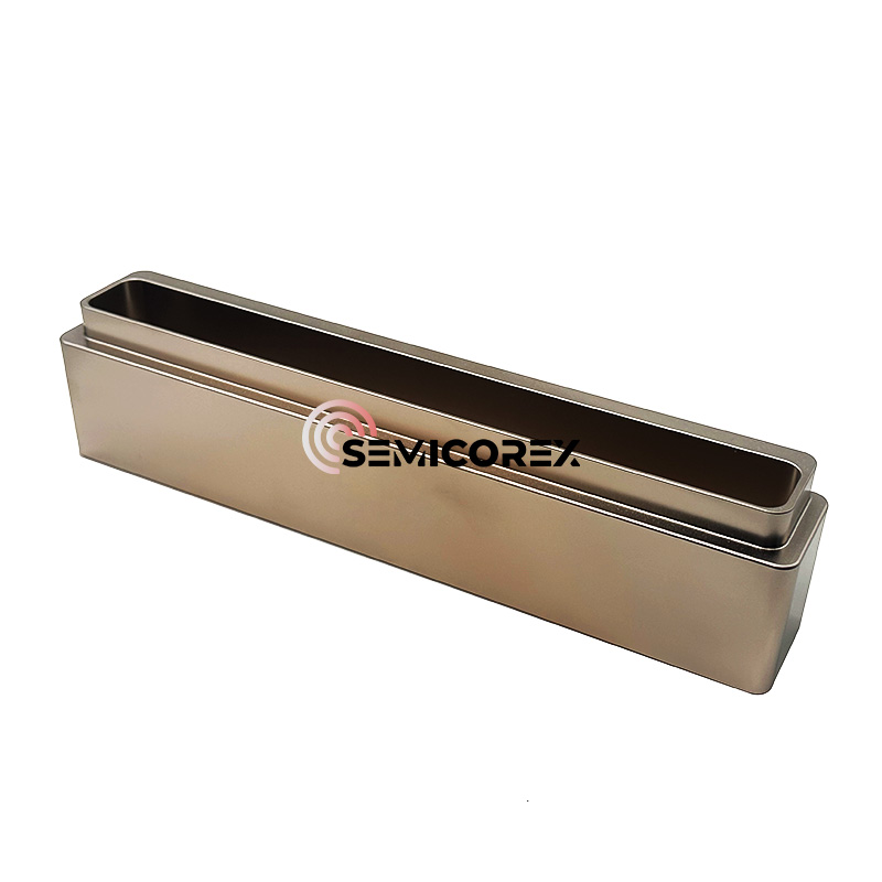 Komponente, prevlečene s TaC, pri epitaksialni rasti